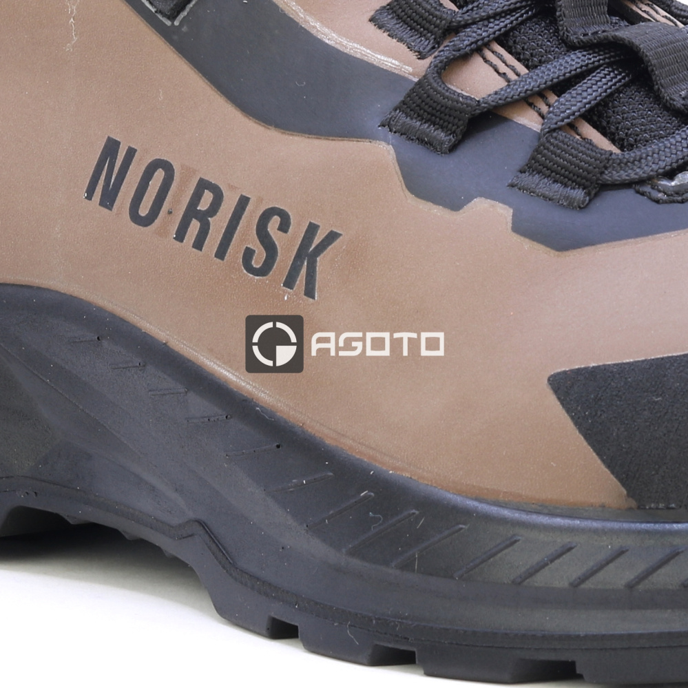 részlet NORISK X-Treme Low S3 munkavédelmi cipő