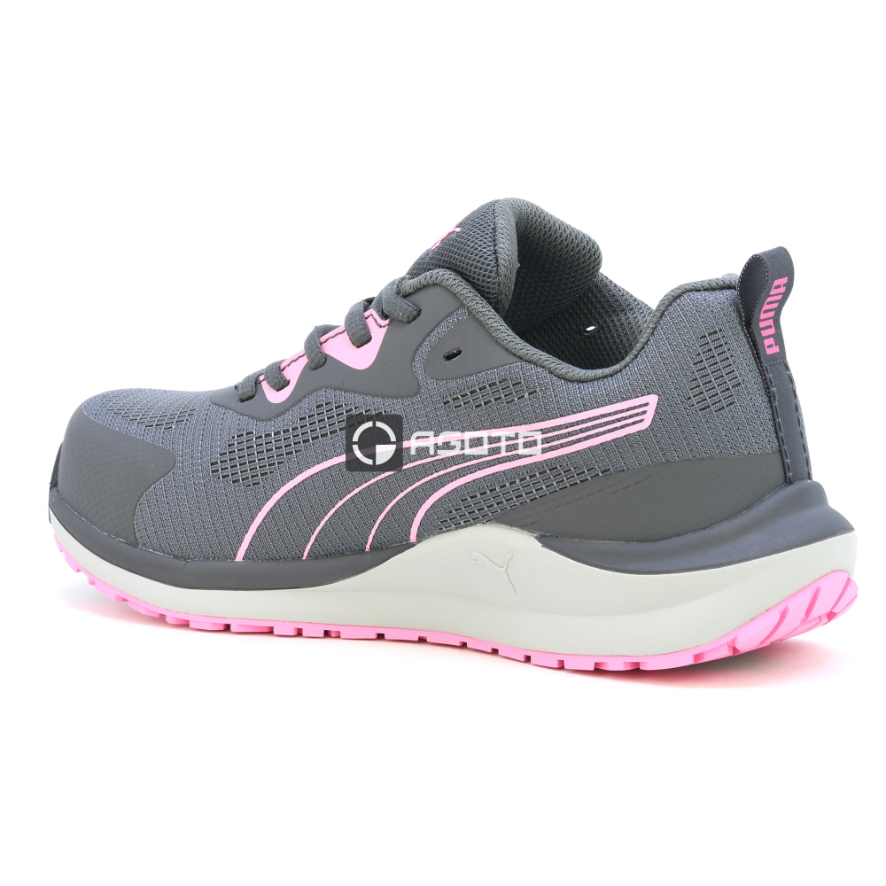 részlet PUMA Celerity S1P ESD munkavédelmi félcipő szürke, könnyű, kényelmes és légátere