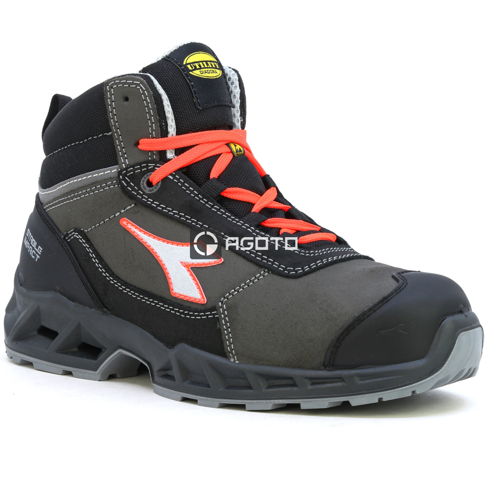 részlet DIADORA Shark Leat Mid S3S ESD munkavédelmi bakancs
