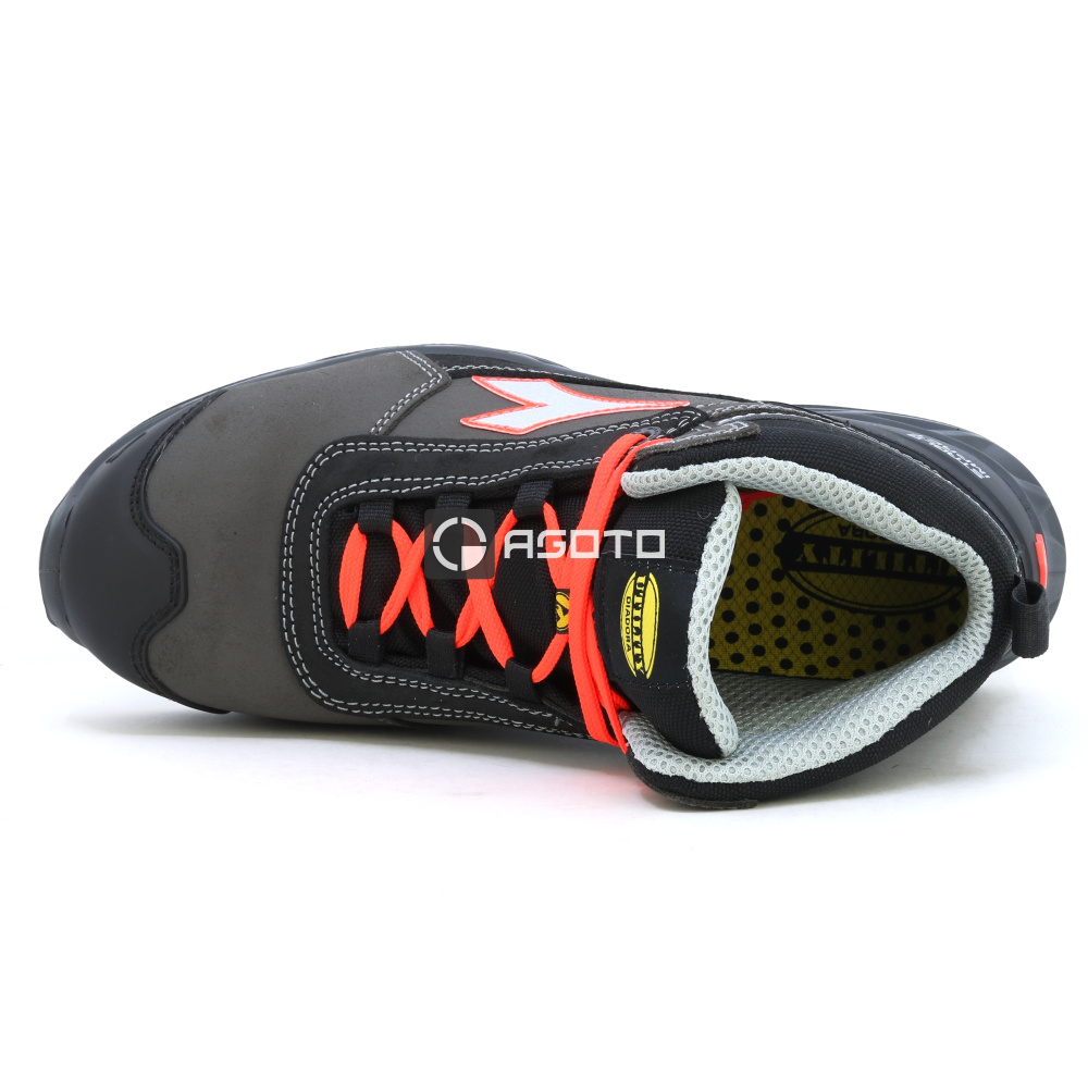 részlet DIADORA Shark Leat Mid S3S ESD munkavédelmi bakancs