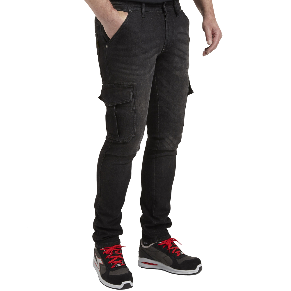részlet DIADORA Stone Cargo černé pánské kalhoty Jeans Stretch AKCE
