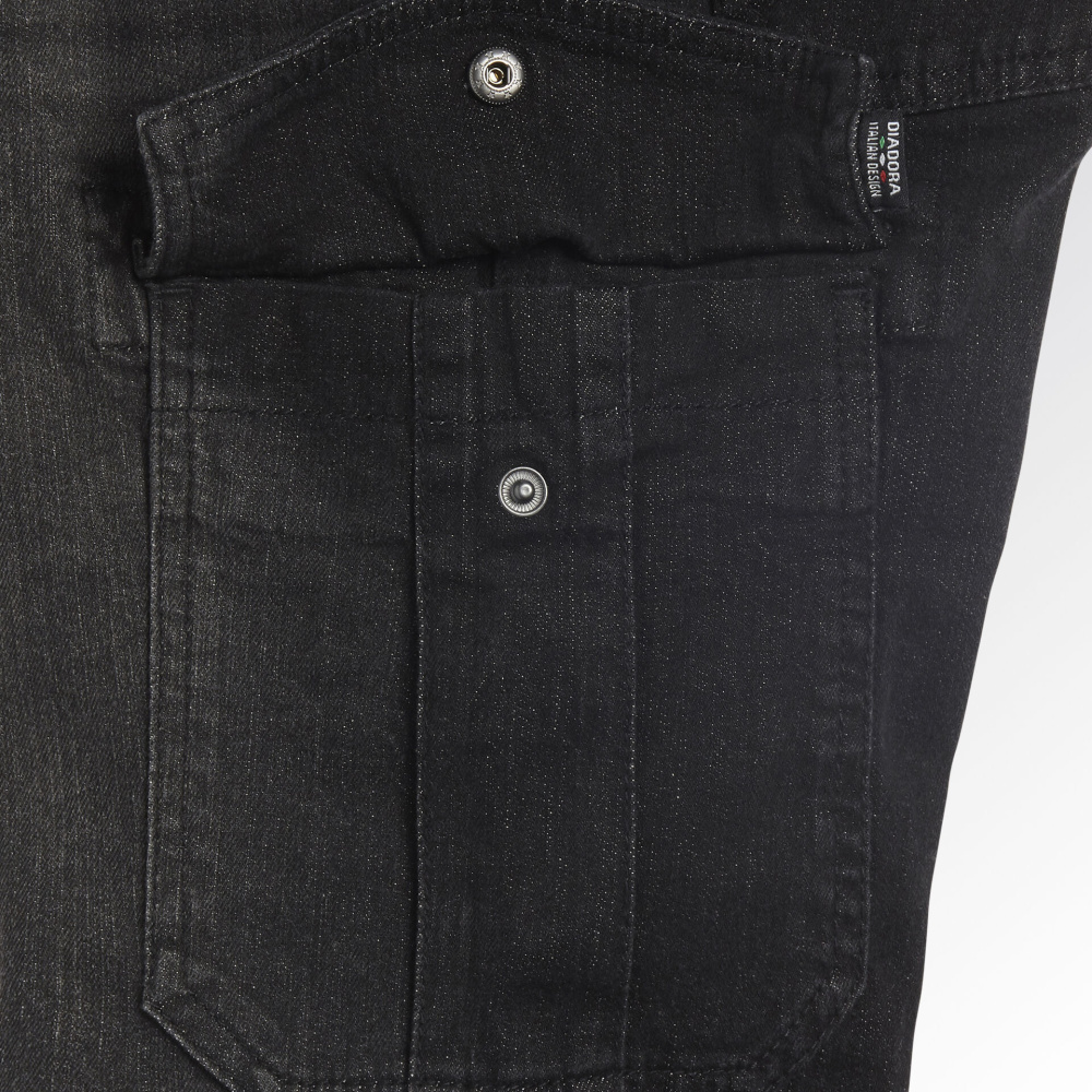 részlet DIADORA Stone Cargo černé pánské kalhoty Jeans Stretch AKCE