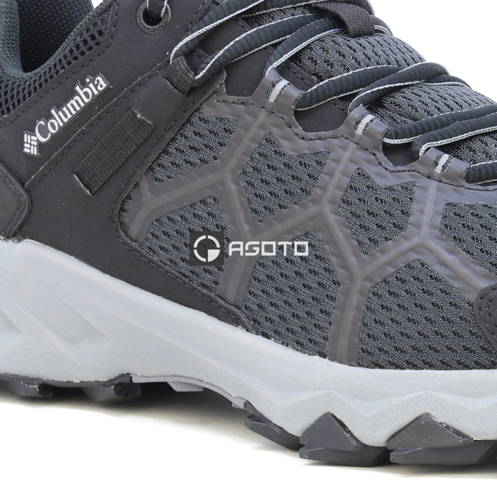 részlet COLUMBIA PEAKFREAK II trekking cipő