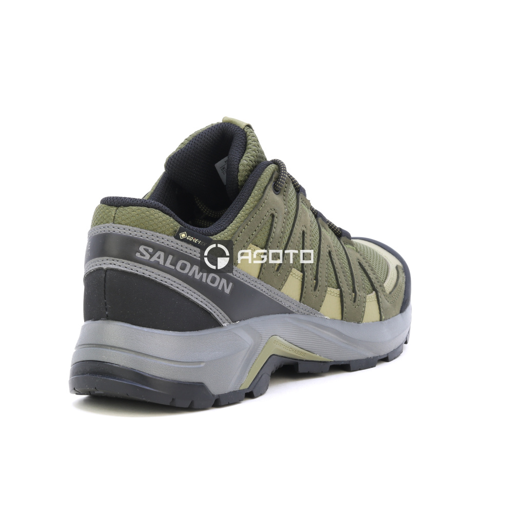 részlet SALOMON X-Adventure Recon GTX membrán Gore-Tex® trekking cipők