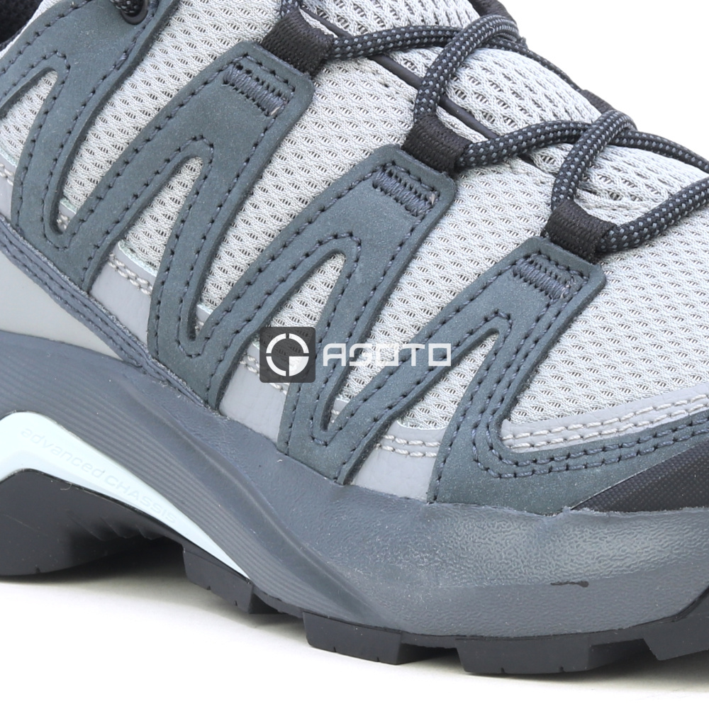 részlet SALOMON X-Adventure Recon GTX W Gore-Tex® trekking cipők