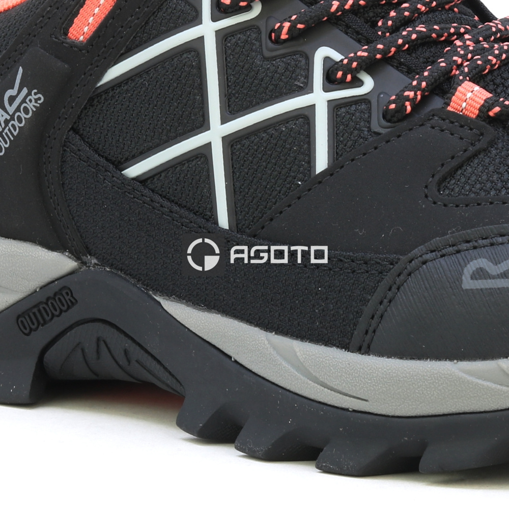 részlet REGATTA Samaris III Low membrane trekking cipők
