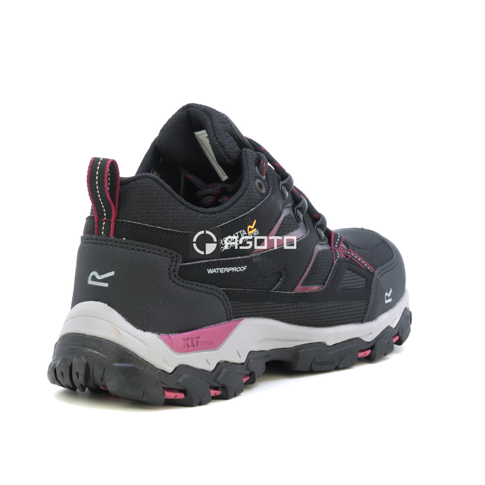 részlet REGATTA Holcombe III Low Isotex membrane trekking cipők