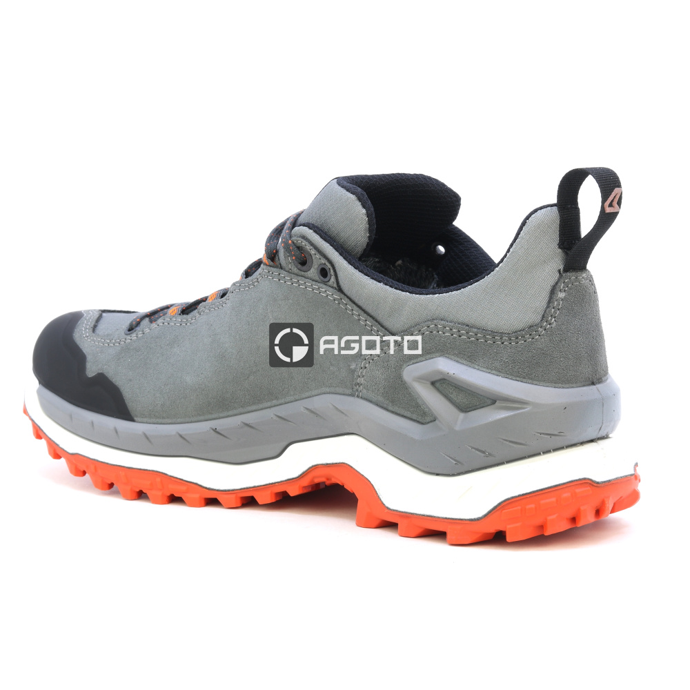 részlet LOWA Innovo GTX Lo szürke férfi outdoor cipő, Gore-Tex® membrán