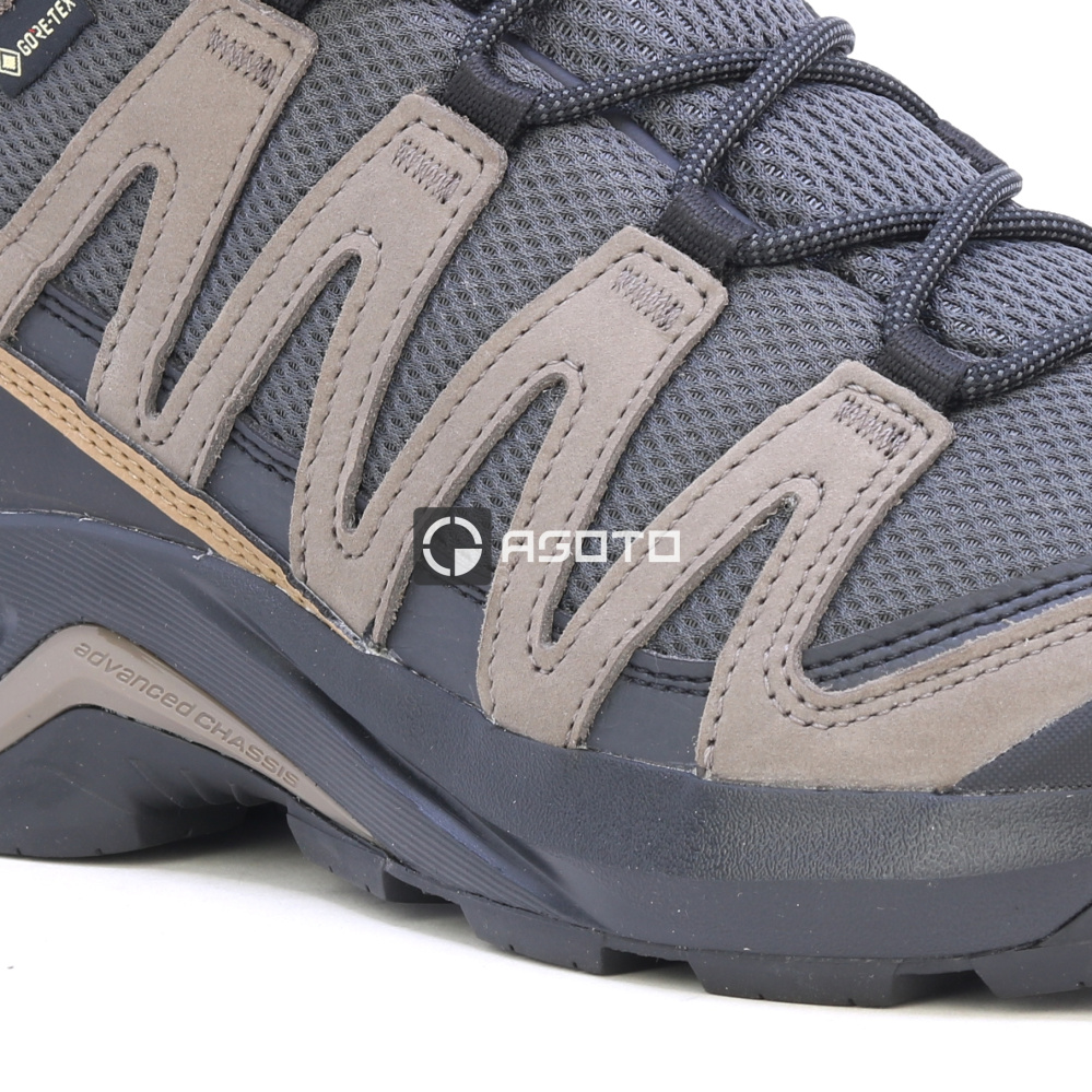 részlet SALOMON X-Adventure Recon GTX Mid membrán Gore-Tex® trekking cipő