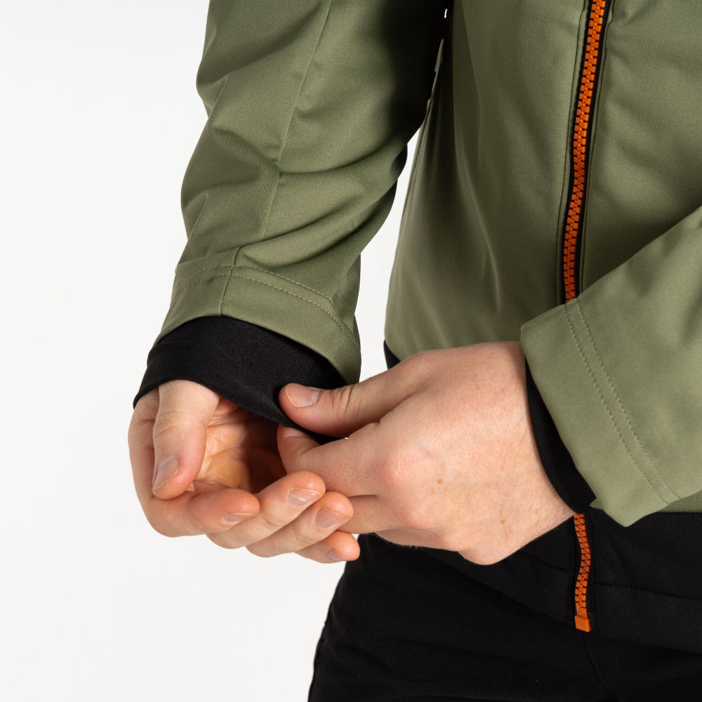 részlet DARE2B Mountaineer softshell férfi dzseki