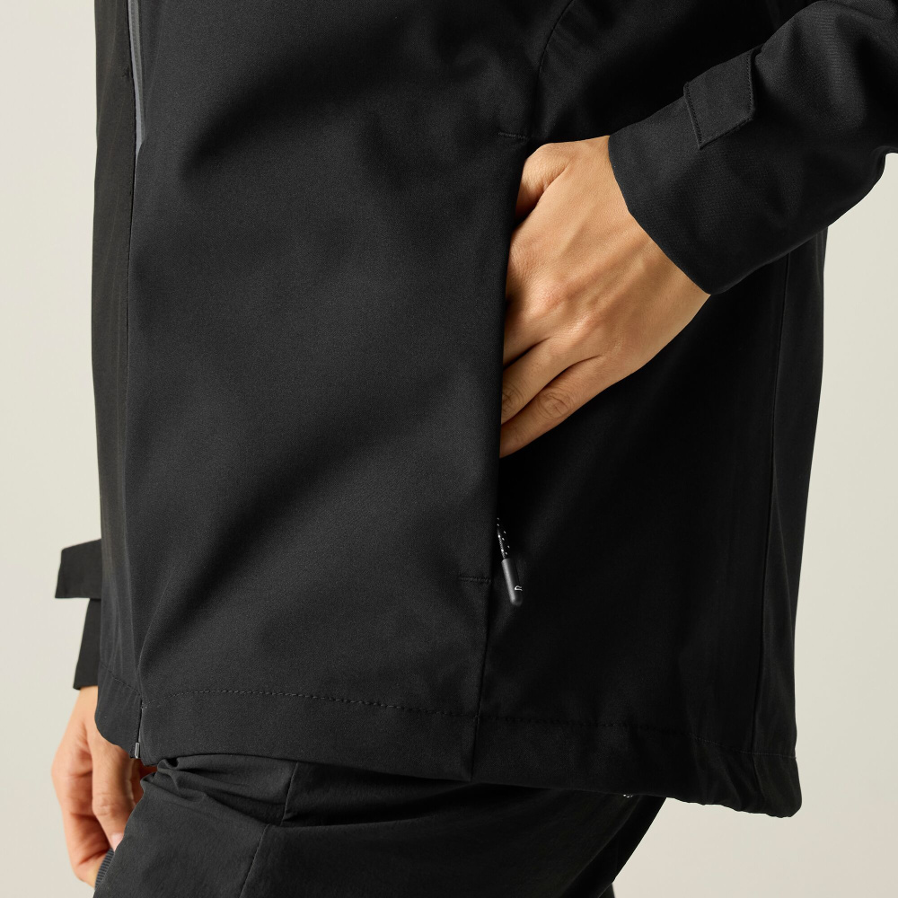 részlet REGATTA Birchdale II fekete női outdoor kabát + 10 000 mm membrán