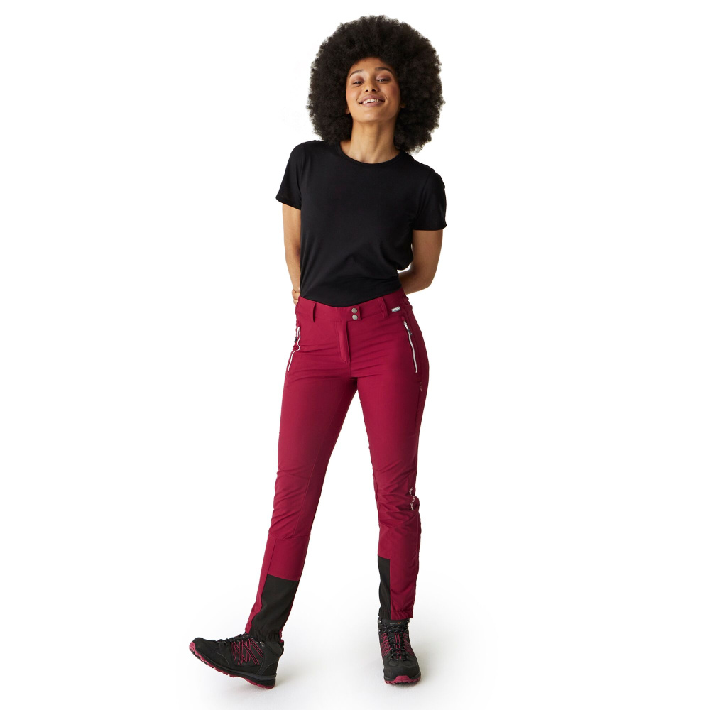 részlet REGATTA Mountain Trs III női túranadrág