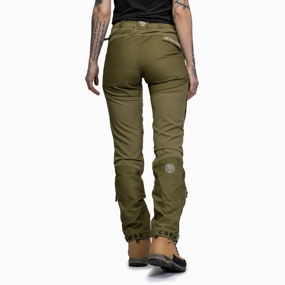 részlet Beyond Nordic Sweden BN001 Teflon EcoElite® RECCO női túranadrág