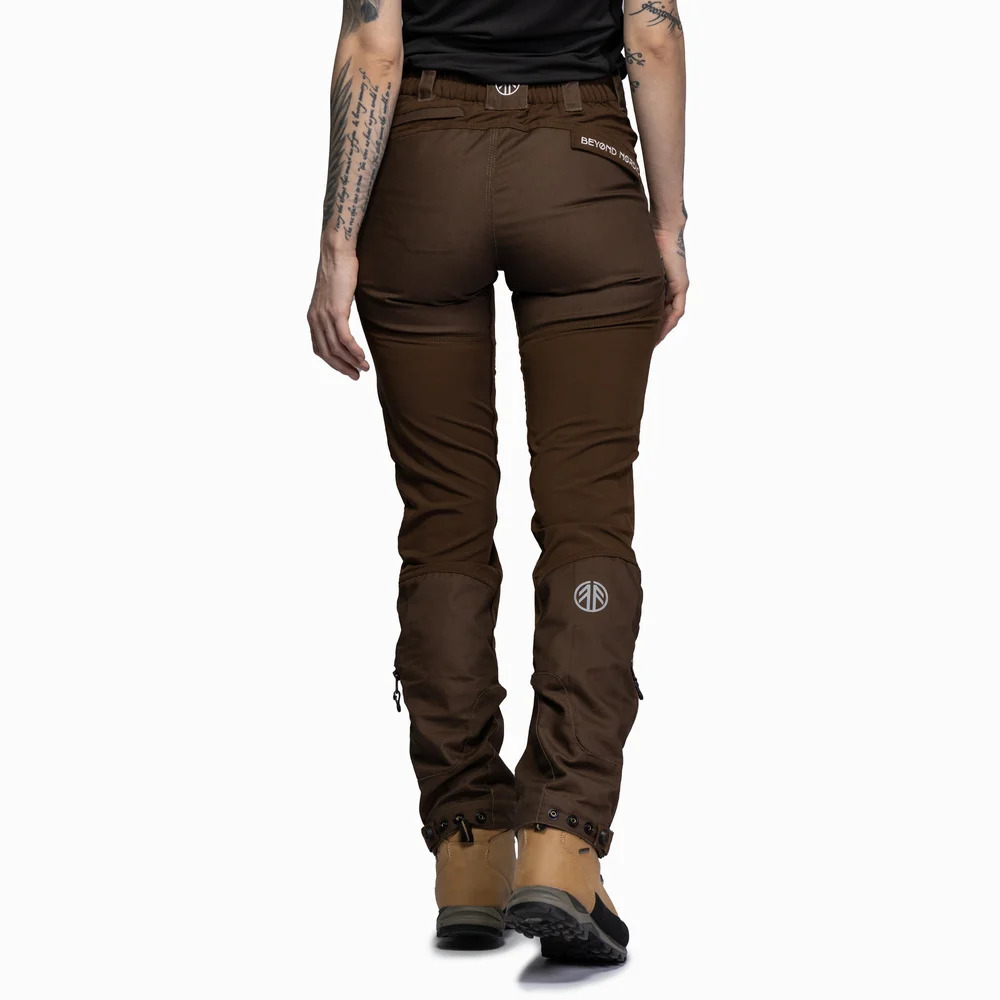 részlet Beyond Nordic Sweden BN001 Teflon EcoElite® RECCO női túranadrág