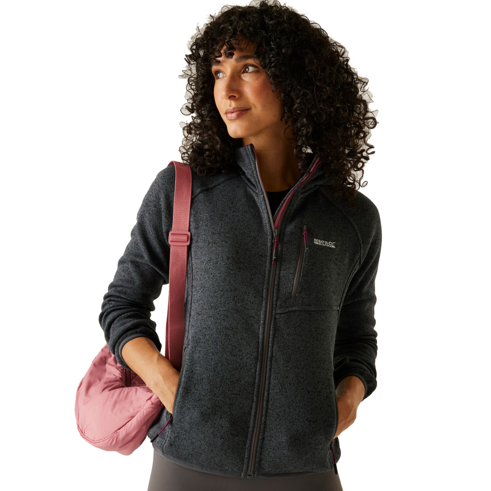 részlet REGATTA Wms Hood Newhill női pulóver