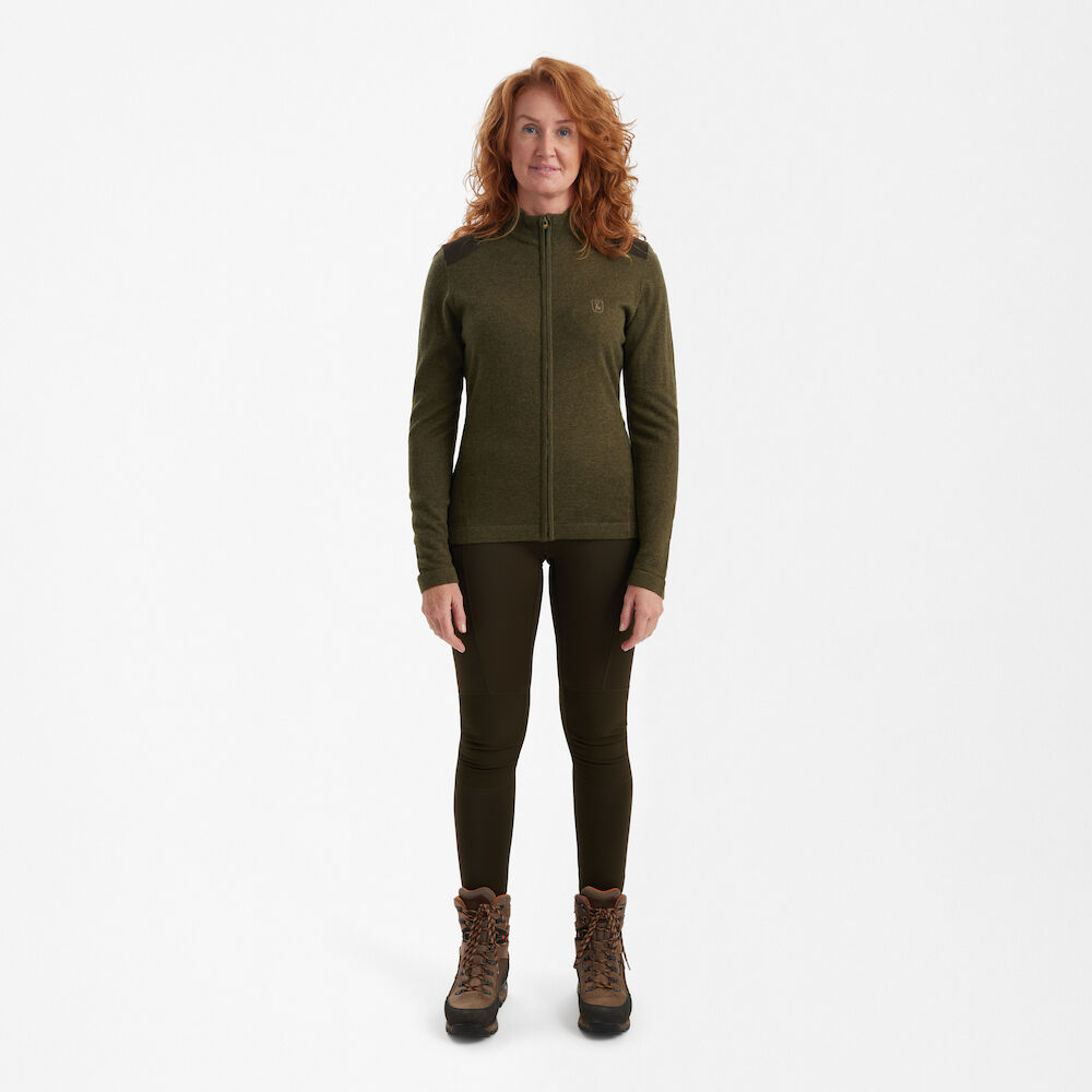 részlet Deerhunter Denmark Lady Darlington olívazöld női merinógyapjú pulóver