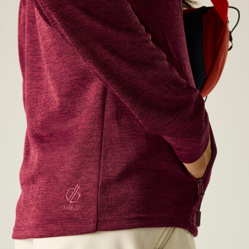részlet DARE2B Torrek II bordó női outdoor pulóver, kényelmes és funkcionális