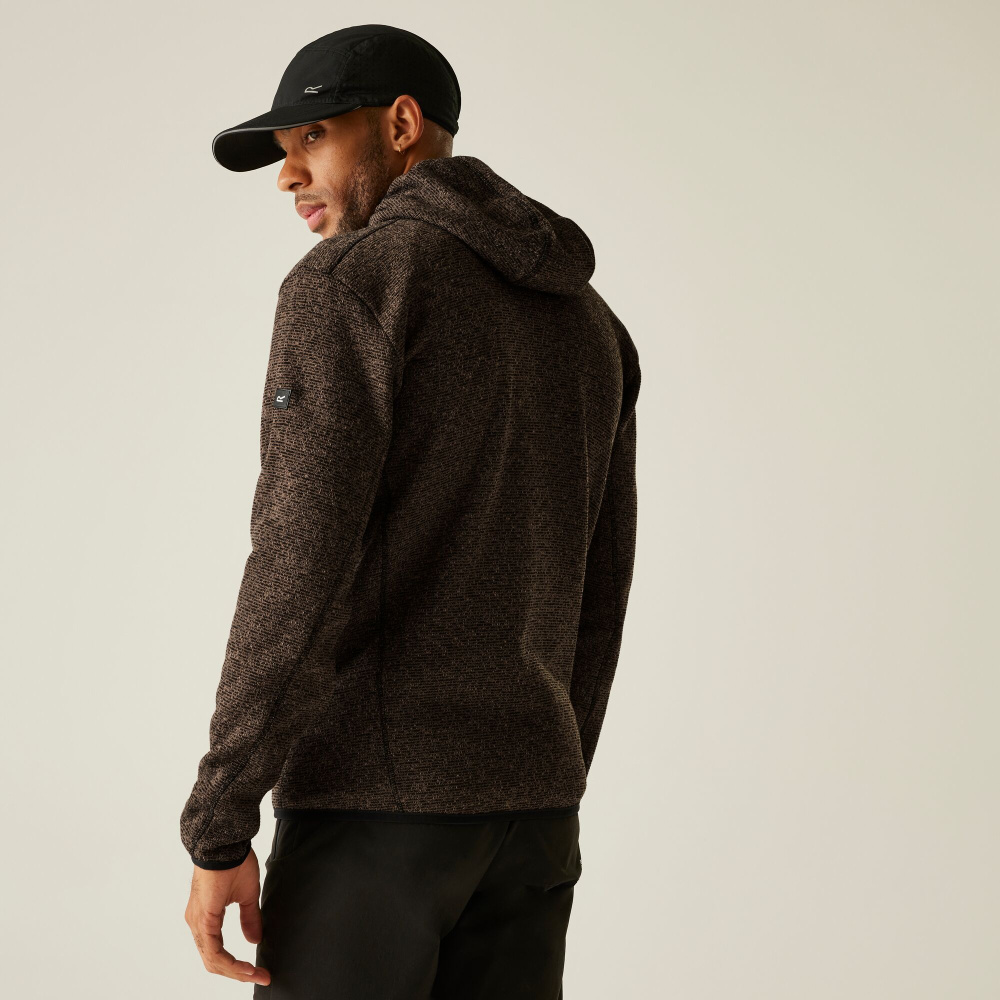 részlet REGATTA Newhill barna férfi outdoor pulóver kapucnival, kényelmes és funkcionáli