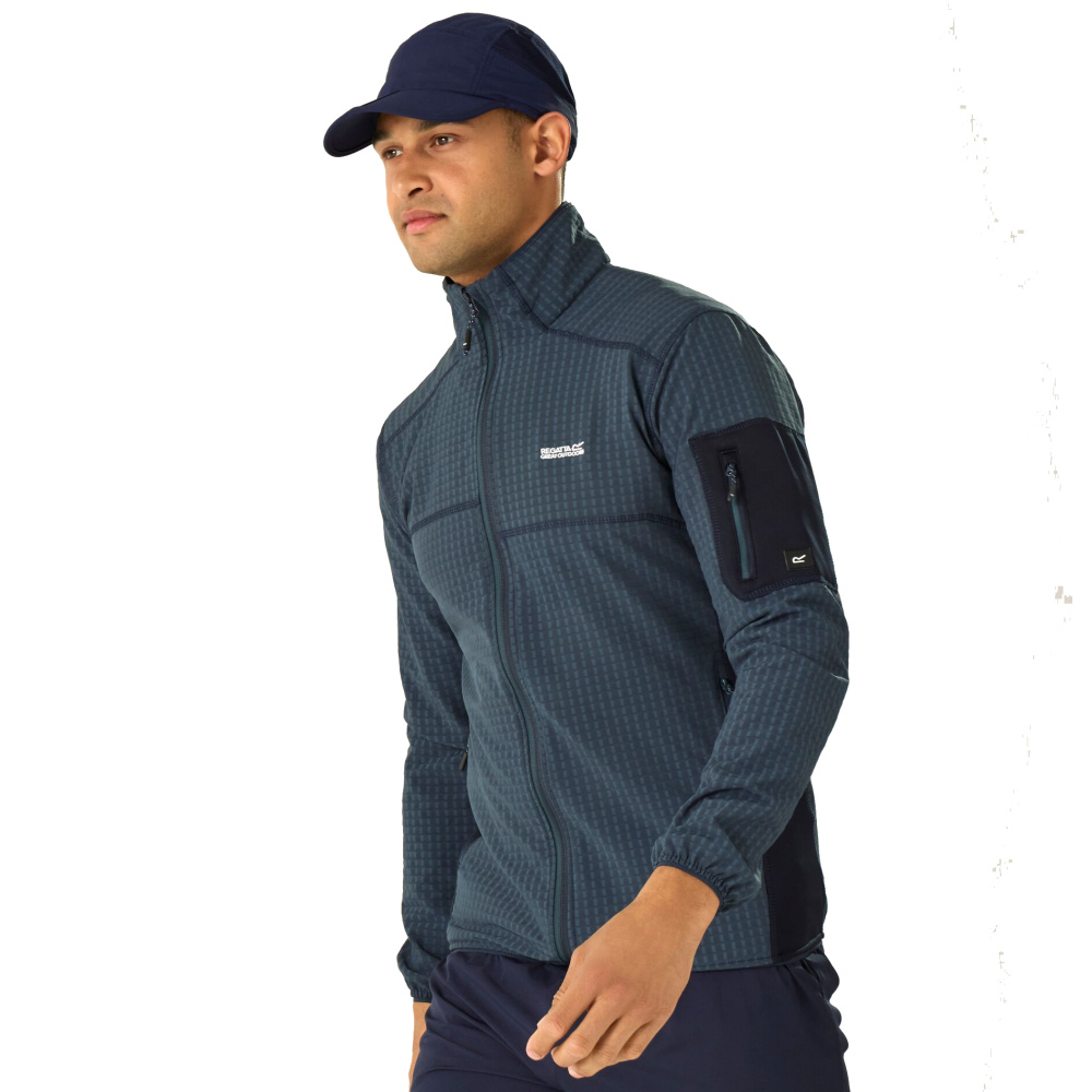 részlet REGATTA Baslinn kék férfi funkcionális outdoor pulóver természetbe, kerékpározás