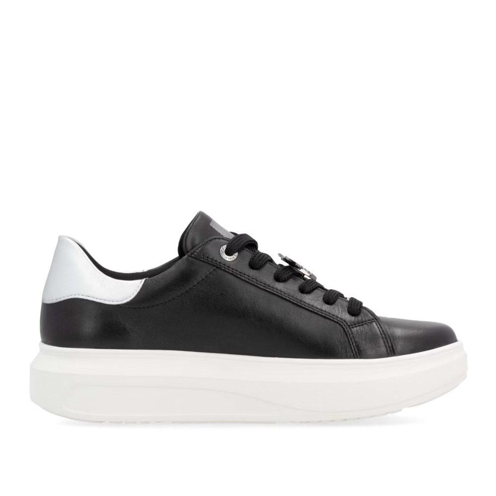 részlet RIEKER Revolution W1202-00 női cipő