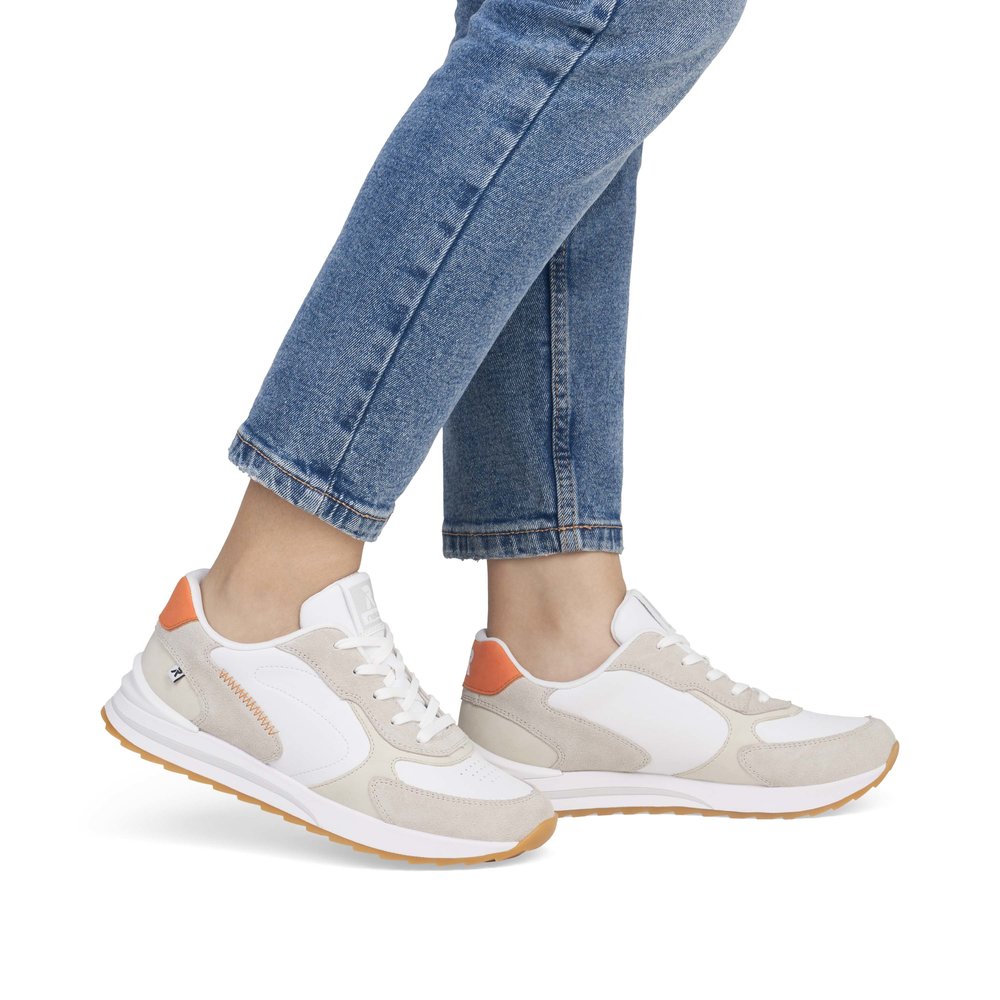 részlet RIEKER W2400-80 női cipő