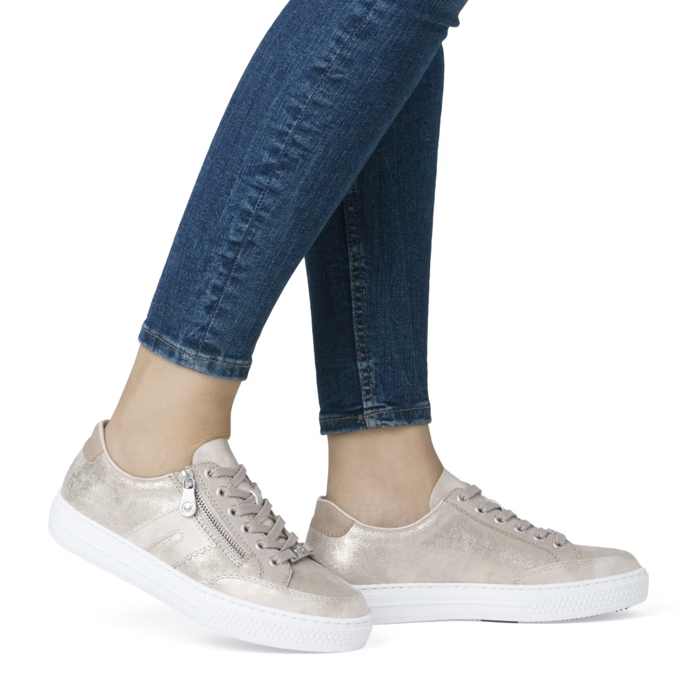 részlet RIEKER L5903-62 női cipő