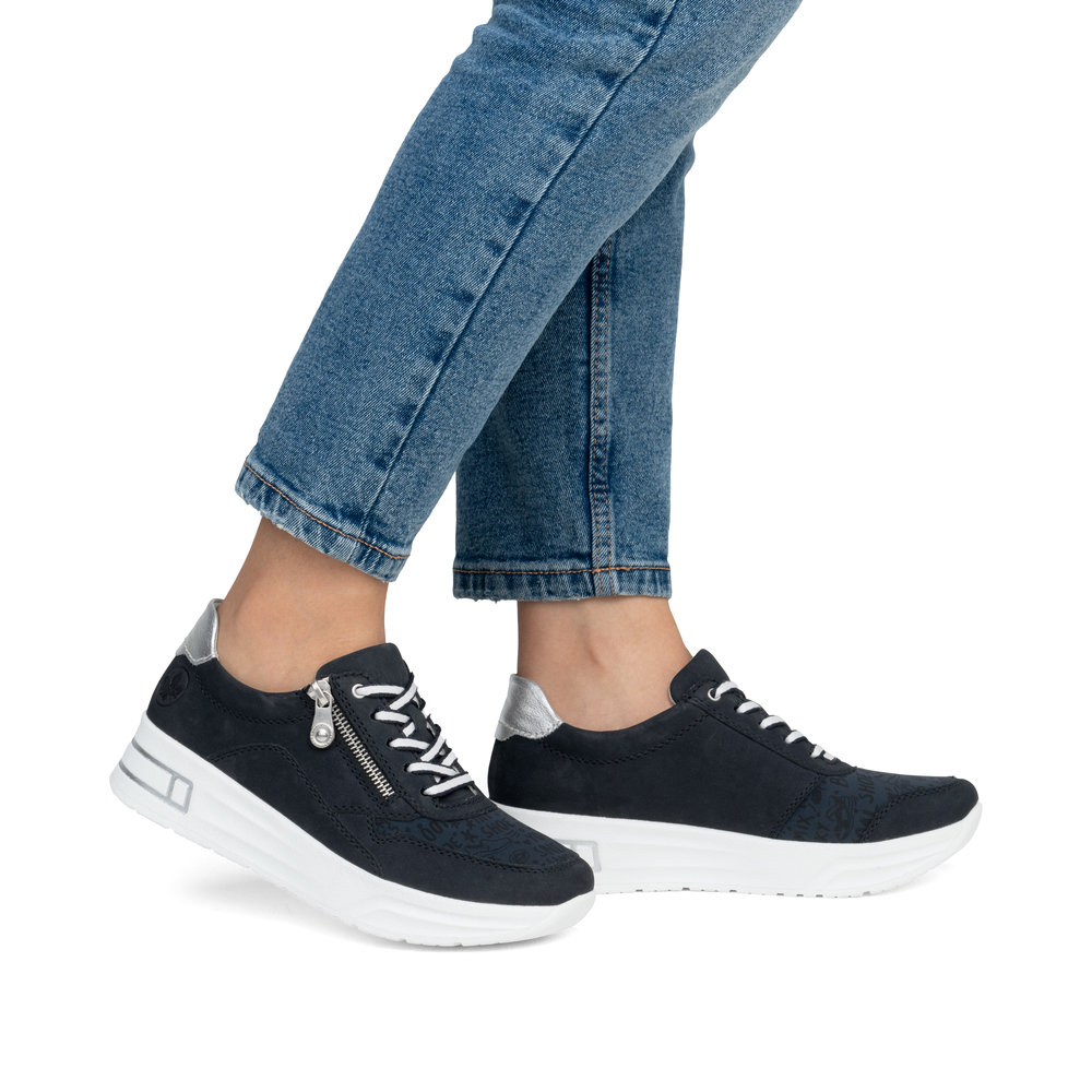 részlet RIEKER N8114-14 női cipő