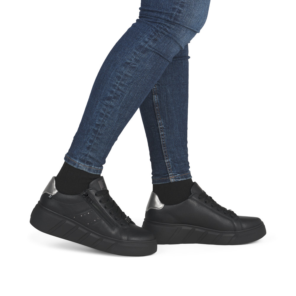 részlet RIEKER W2605-02 női cipő