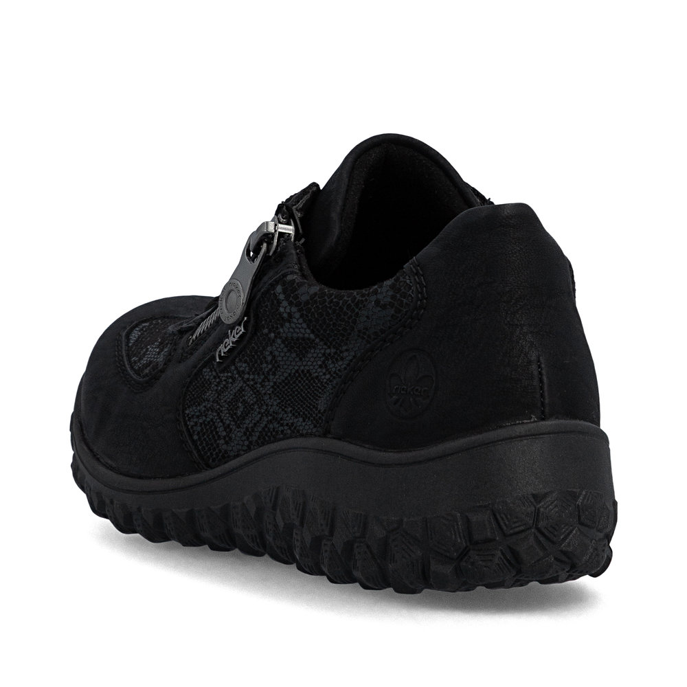 részlet RIEKER 59501-00 fekete női modern és kényelmes félcipő mintával