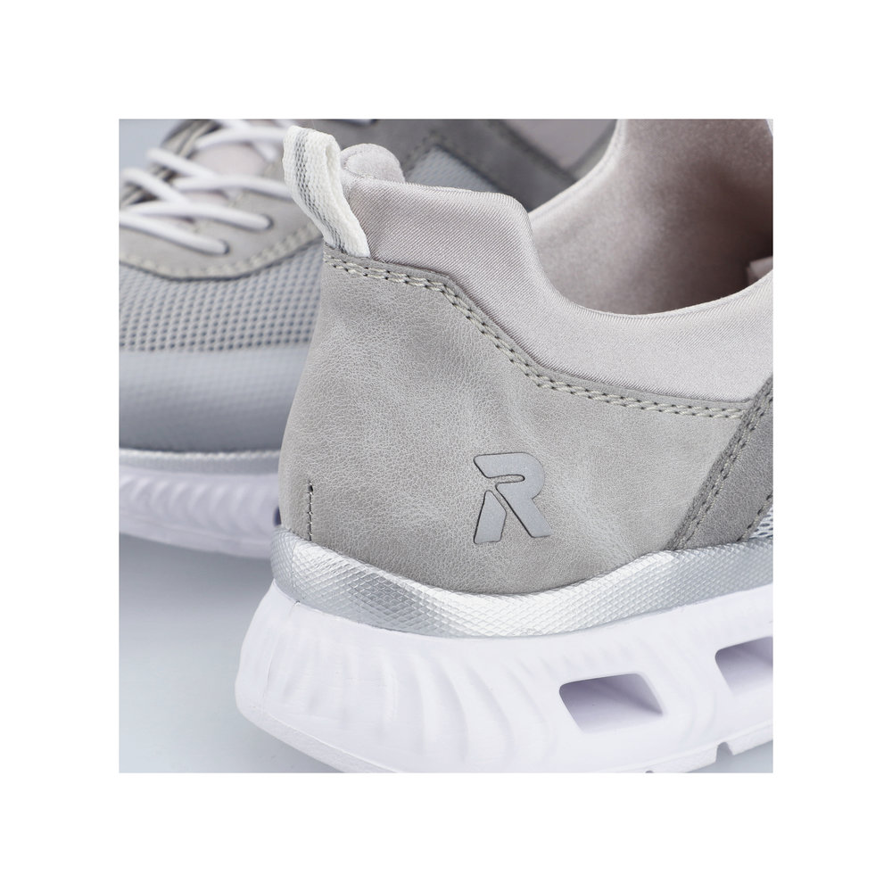 részlet RIEKER M6061-40 szürke női légáteresztő sneaker cipő Antistress technológiával