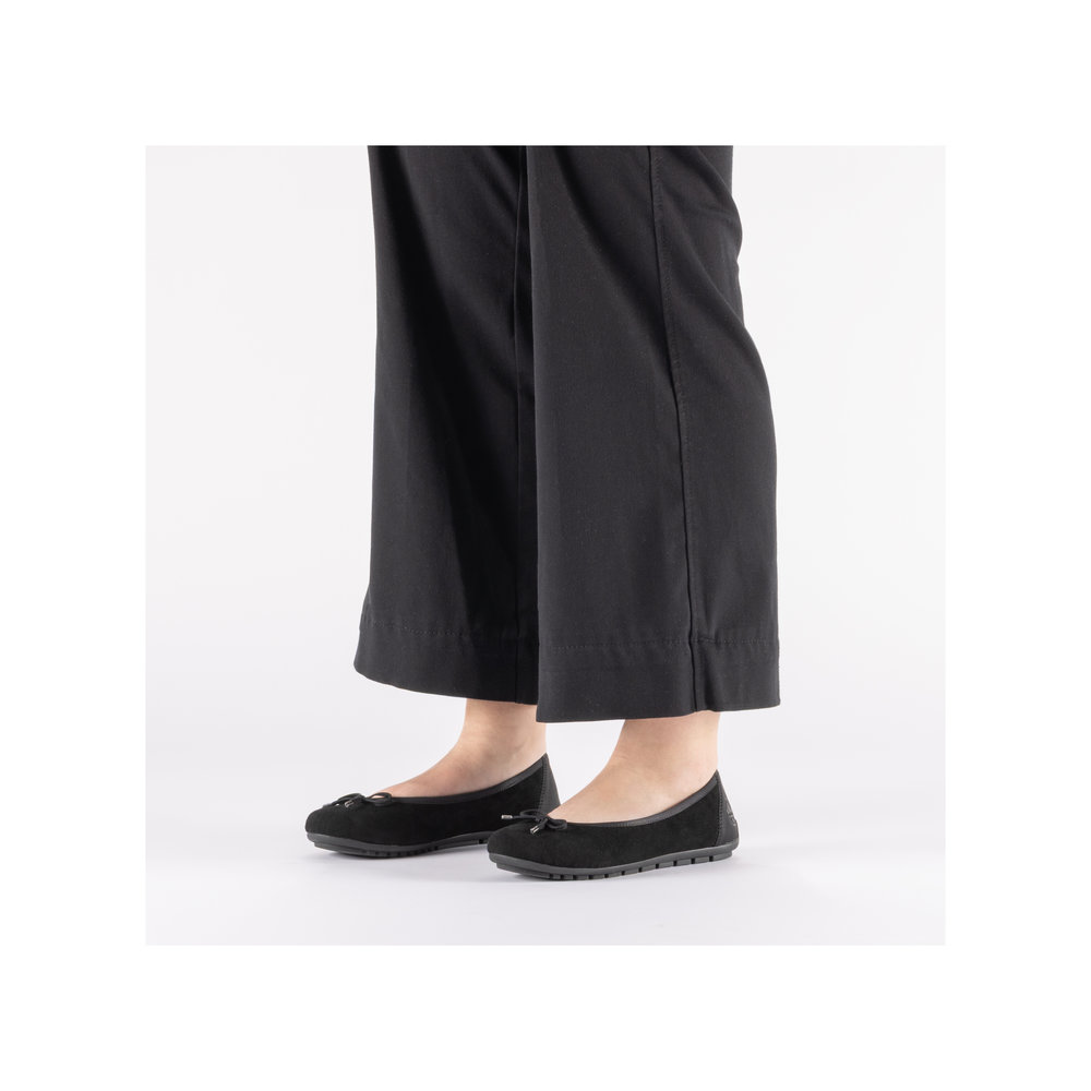 részlet RIEKER 438505-01 fekete női balerina cipő, valódi bőr, Antistress talp