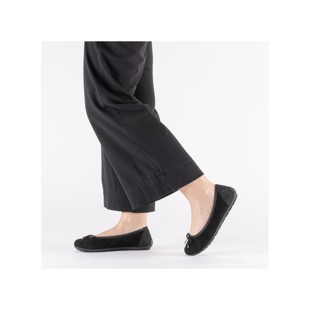 részlet RIEKER 438505-01 fekete női balerina cipő, valódi bőr, Antistress talp