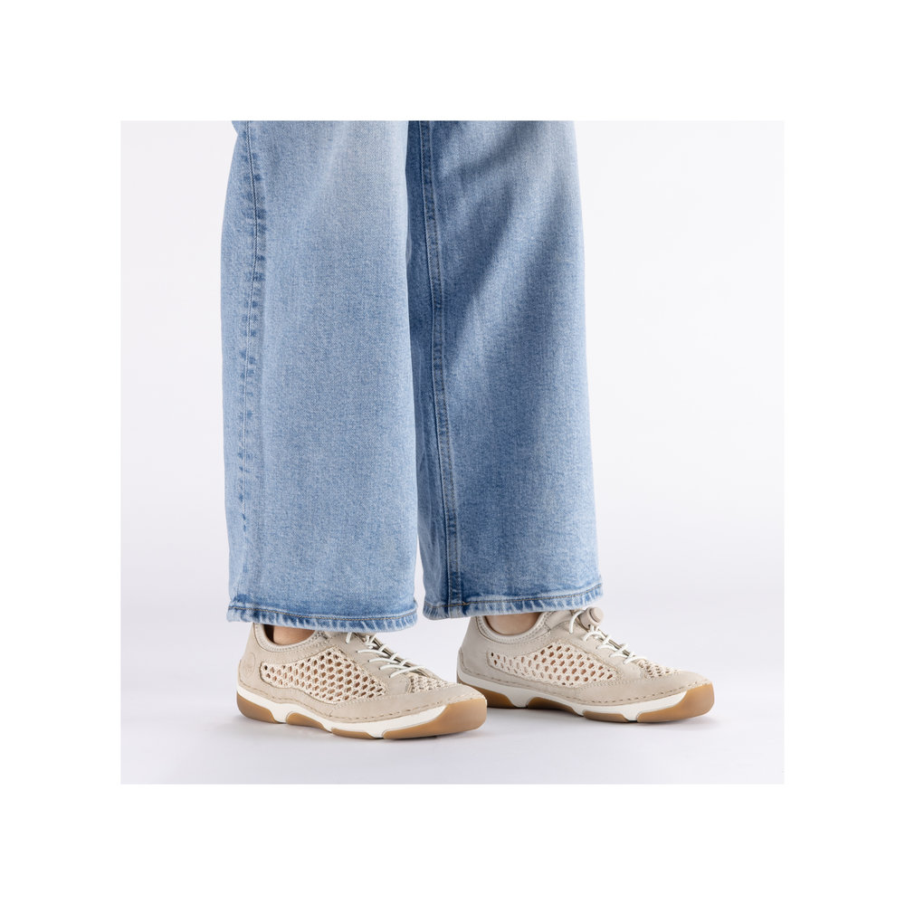 részlet RIEKER 55960-60 bézs női nyári sneaker cipő, jól szellőző, Antistress talp