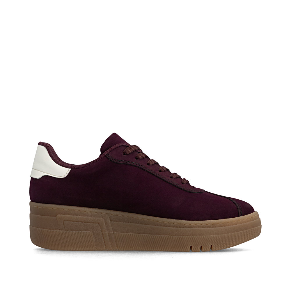 részlet RIEKER M7601-30 bordó női platformos sportcipő 3 cm-es platformmal, modern és ké