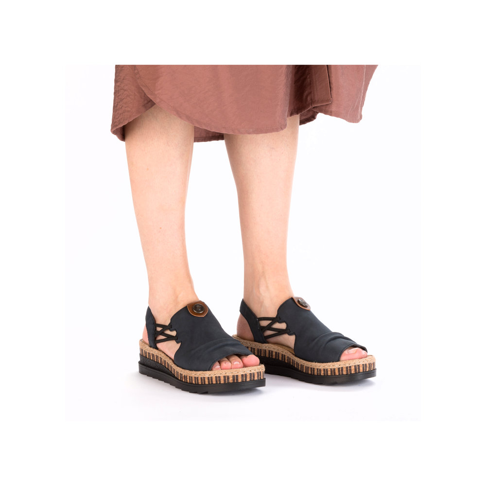 részlet RIEKER V7972-14 női szandál