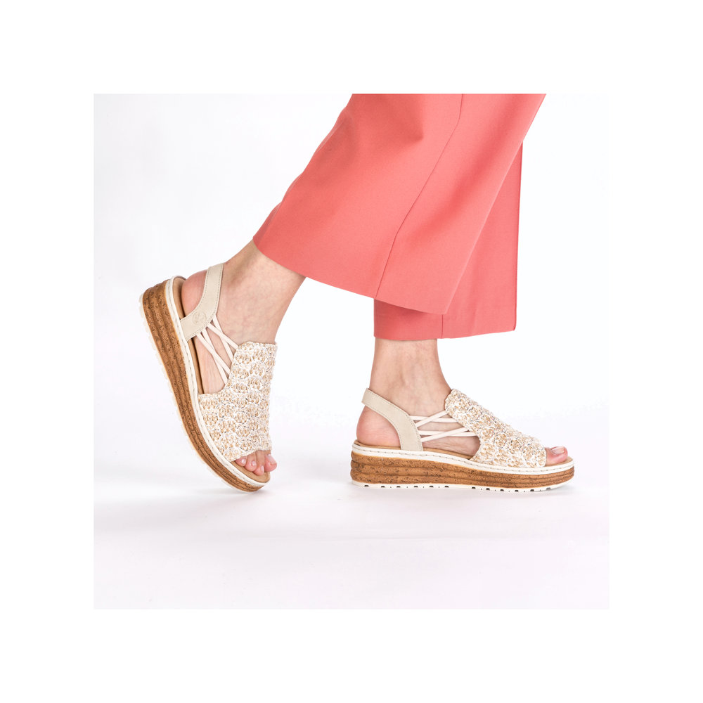 részlet RIEKER 62741-60 női szandál