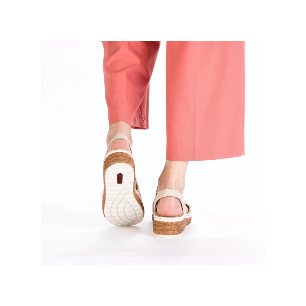 részlet RIEKER 62741-60 női szandál