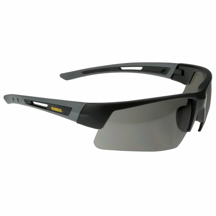 részlet DEWALT ORIGINAL DPG100-2D Crosscult kouřové ochranné brýle