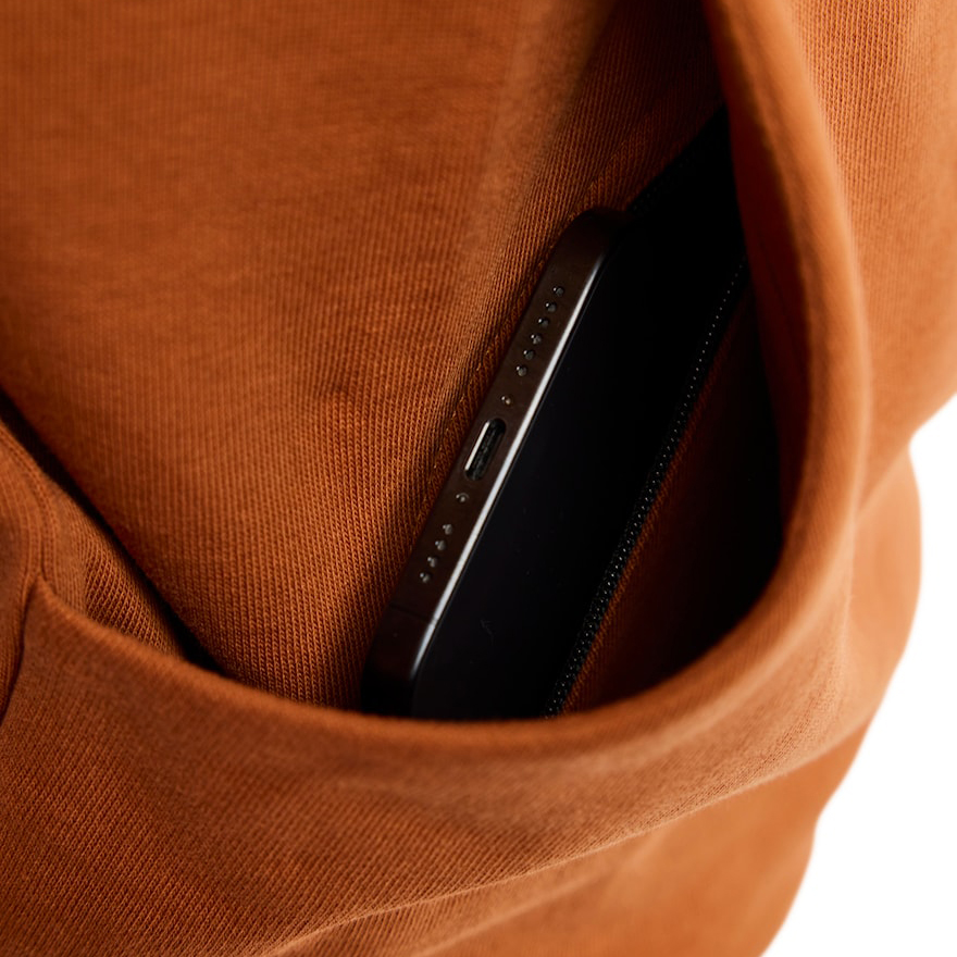 részlet BLAKLADER férfi kapucnis pulóver 3D logóval, rozsdaszínű, 100% pamut, kényelmes