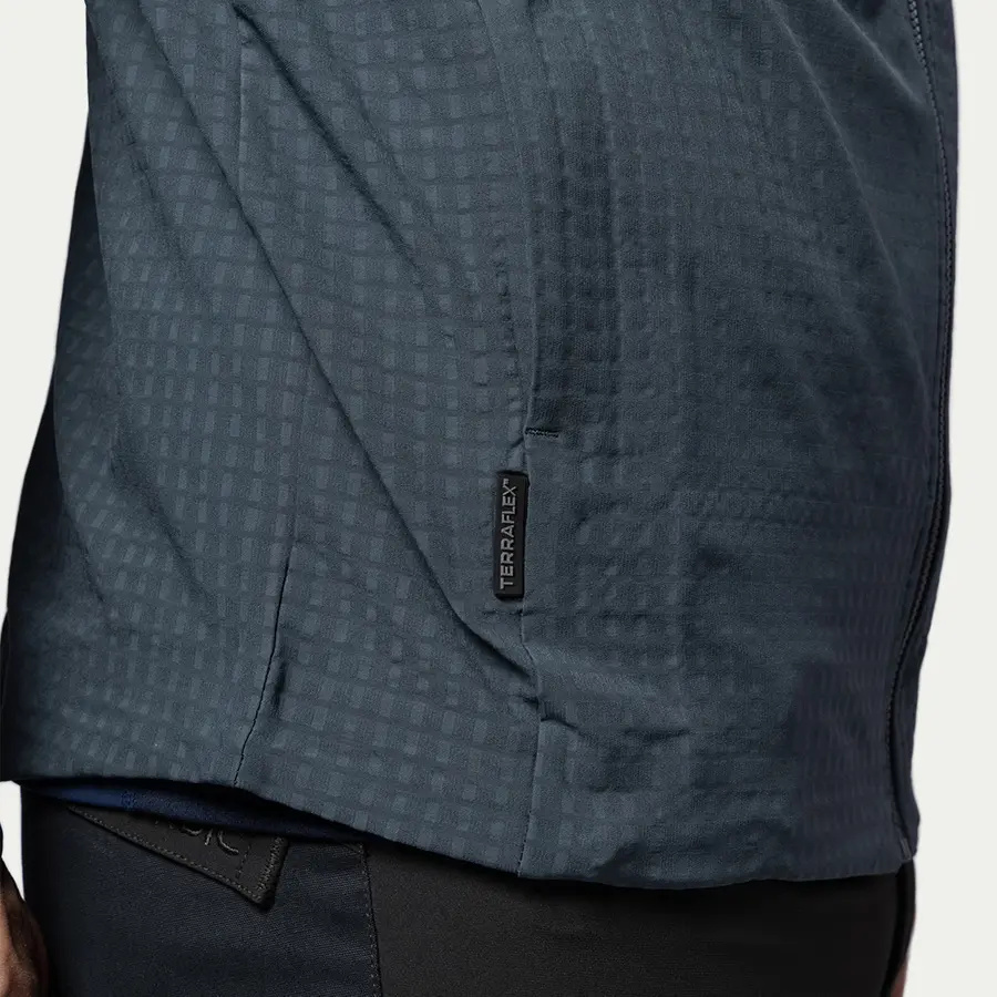 részlet Beyond Nordic Sweden BN106 Tech Terraflex™ férfi dzseki