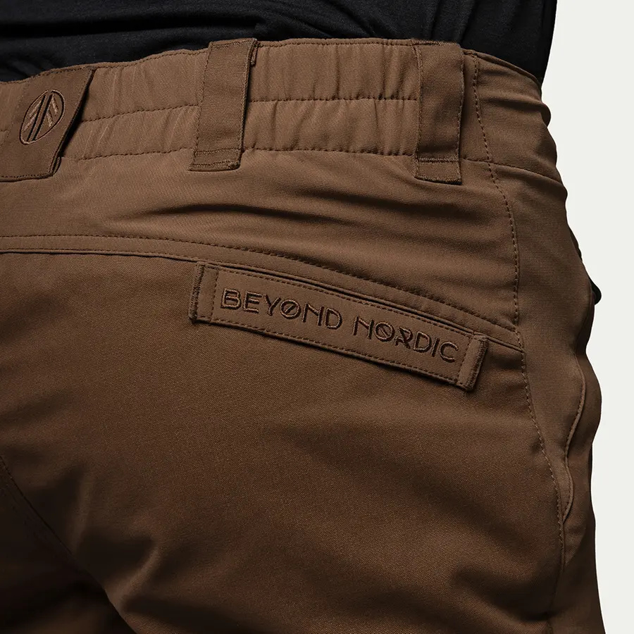 részlet Beyond Nordic Sweden Teflon EcoElite® RECCO túranadrág