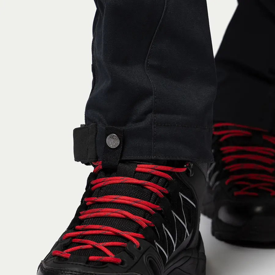 részlet Beyond Nordic Sweden Onyx Teflon EcoElite® női túranadrág