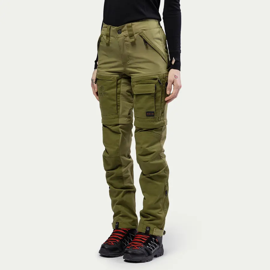 részlet Beyond Nordic Sweden Zip-Off Teflon EcoElite® női túranadrág