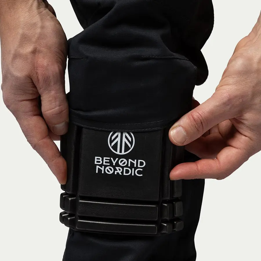 részlet Beyond Nordic Sweden BN008 Teflon EcoElite® RECCO túranadrág RECCO