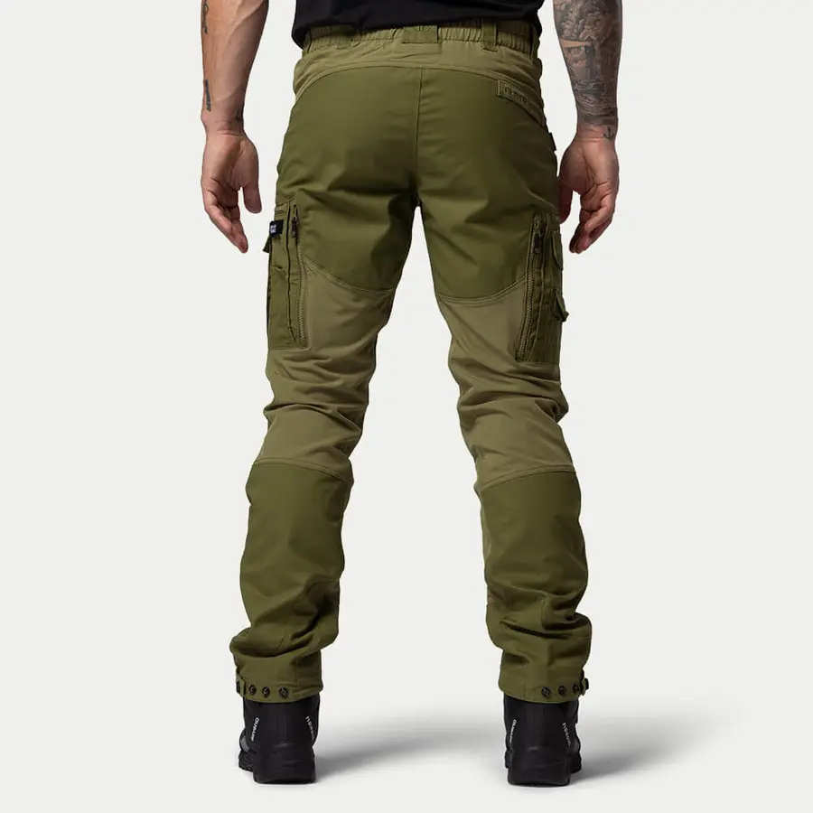 részlet Beyond Nordic Sweden férfi zöld outdoor nadrág stretch kényelmes vízlepergető