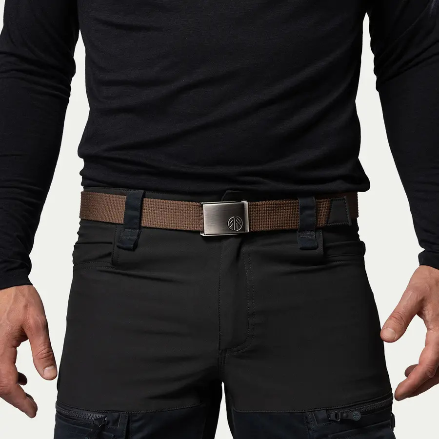 részlet Beyond Nordic Sweden BN409 barna unisex öv fémcsatta