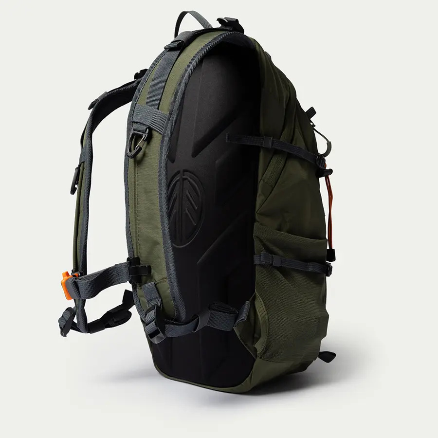 részlet Beyond Nordic Sweden BN503 olív férfi outdoor hátizsák 20L