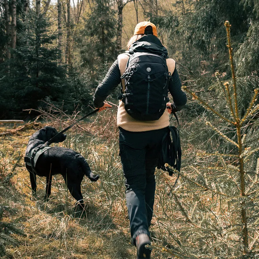 részlet Beyond Nordic Sweden BN503 fekete férfi outdoor hátizsák 20L