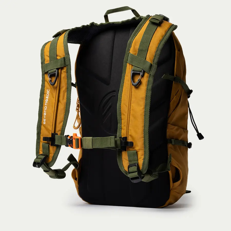 részlet Beyond Nordic Sweden BN503 fekete férfi outdoor hátizsák 20L