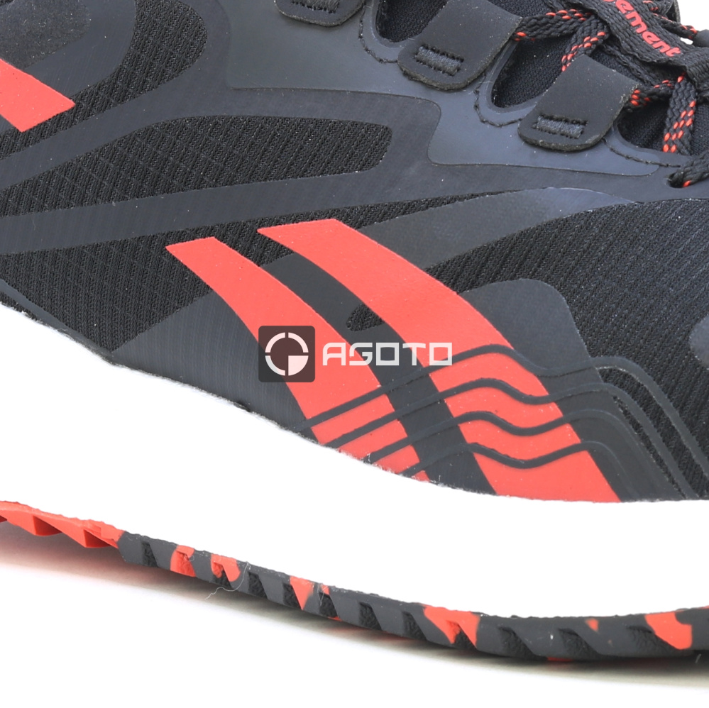 részlet REEBOK Adventure IB3610 S3 munkavédelmi cipő